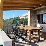 Basic By Interhome Vinišće