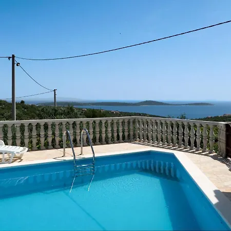 Basic By Interhome Vinišće