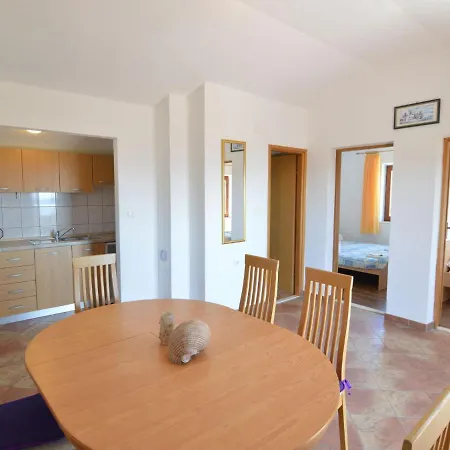 Basic By Interhome Vinišće